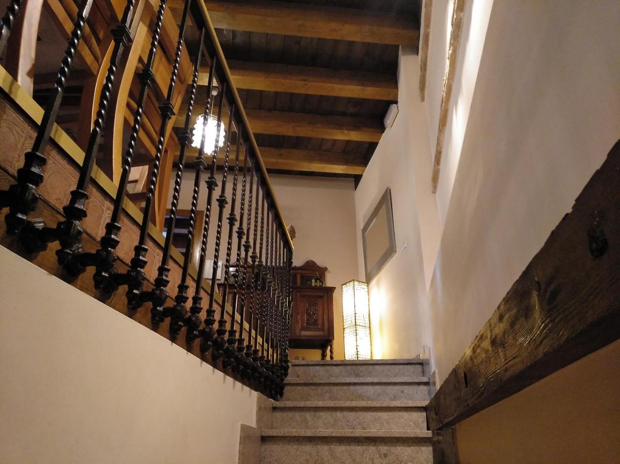 Apartamentos La Casa Del Grial トレド エクステリア 写真