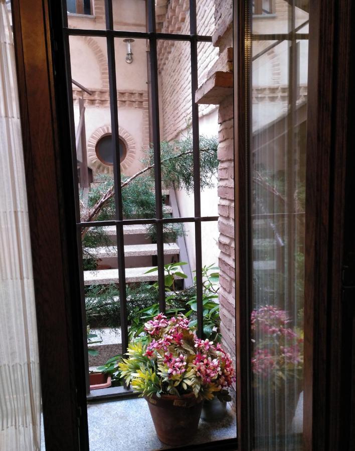 Apartamentos La Casa Del Grial トレド エクステリア 写真